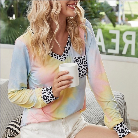 Women’s Tie Dye Lone Sleeve Tee - Picture 3 of 7